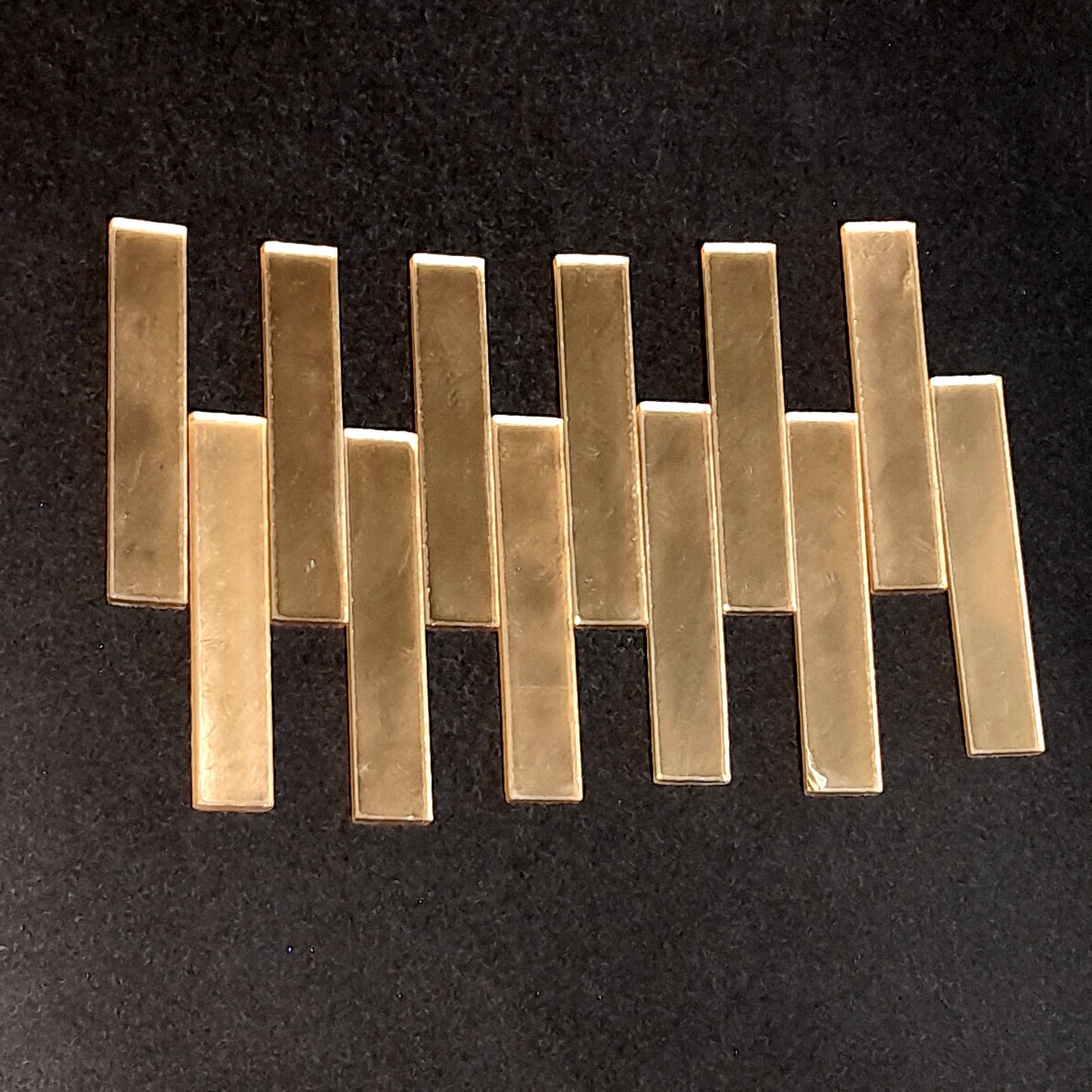 Acrylic Stripe Gold