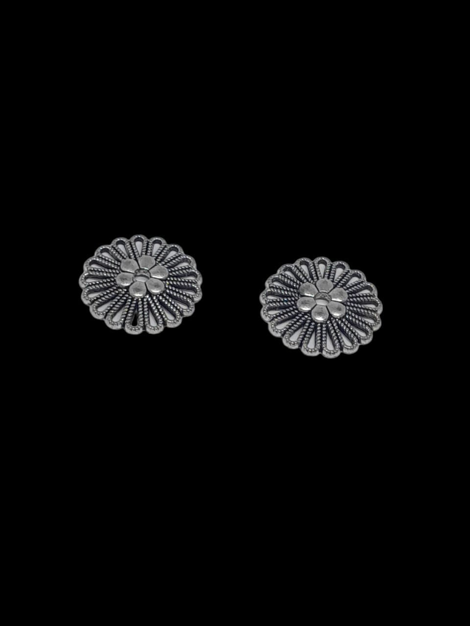 Antique silver Metal Charm - flower