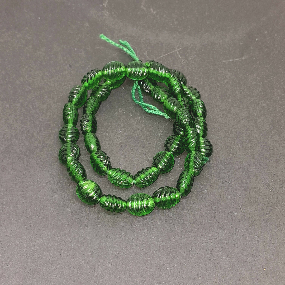 BHIVE Pattern Glass Beads
