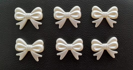 Bow Beads Plastic White Color - Set of 6